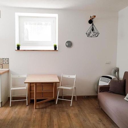 Thekeystudio, Studio Menta In Centre, 4 Minutes From The Sea Apartment Bordighera Ngoại thất bức ảnh